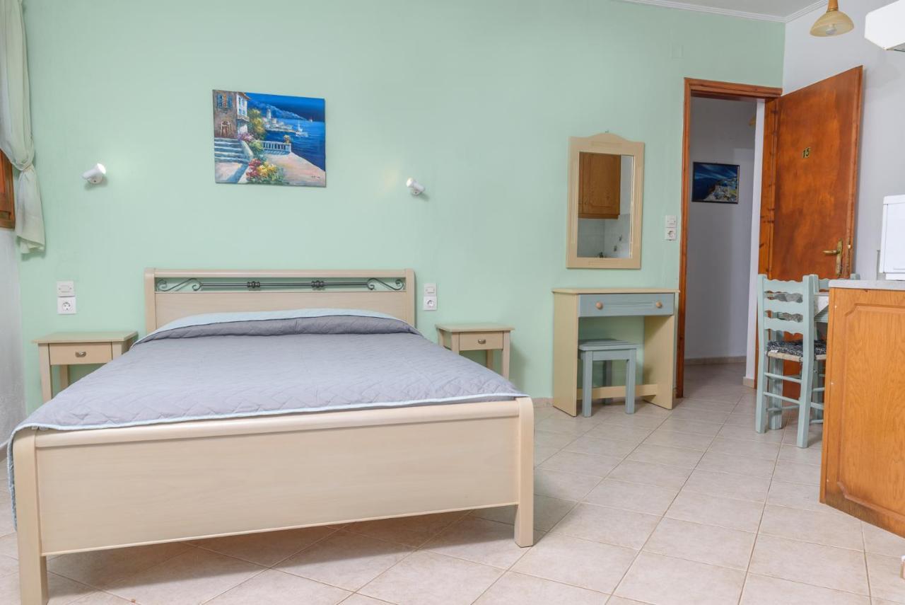 Studios Avra Agios Georgios  المظهر الخارجي الصورة